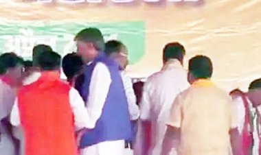 धमतरी पहुंचे प्रधानमंत्री नरेंद्र मोदी