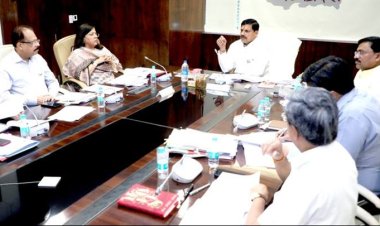 पर्यटन एवं धार्मिक स्थलों को आकर्षक और भव्य बनाएँ : मुख्यमंत्री डॉ. यादव