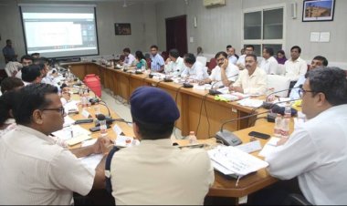 प्रशासन एवं पुलिस के अधिकारी नए आपराधिक कानून का प्रभावी क्रियान्वयन सुनिश्चित करें : संभागायुक्त डॉ. शर्मा