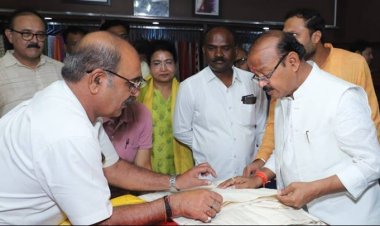 कुटीर एवं ग्रामोद्योग राज्यमंत्री श्री जायसवाल ने किया मालखेड़ी रेशम केन्द्र का निरीक्षण