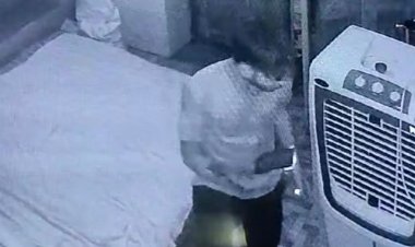 थाने से महज 50 मीटर दूर चोरों का आतंक:तीन दुकानों के ताले चटकाकर 1 लाख रुपए के माल पर हाथ साफ किया