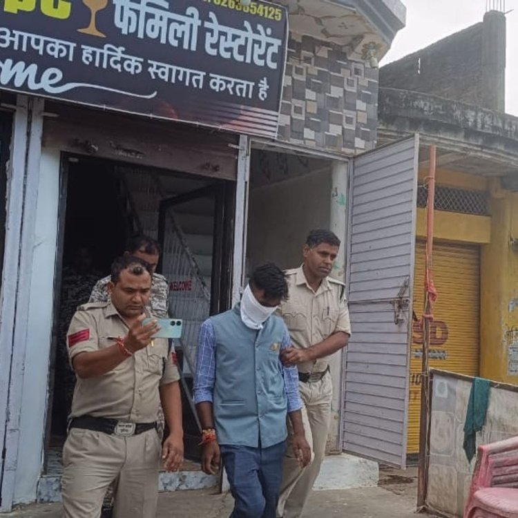 टीकमगढ़ के एक होटल से पुलिस ने युवक-युवती को पकड़ा:कोतवाली थाने में चल रही पूछताछ, पुलिस ने दोनों के परिजनों को बुलाया