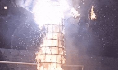 मंडला में देर रात हुआ रावण दहन:धू-धू कर जला रावण का अहंकार; बारिश के चलते रुका कार्यक्रम