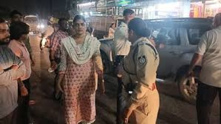 इंदौर में त्योहार आते ही ट्रैफिक जाम, देर रात उतरे अधिकारी, 33 हजार के चालान कटे