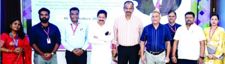 प्रसिद्ध जादूगर-प्रेरक वक्ता गोपीनाथ मुथुकड़ को कलिंगा विश्वविद्यालय ने किया सम्मानित