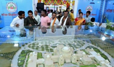 लोगों को लुभा रहा छत्तीसगढ़ विधानसभा के नए भवन का मॉडल, राज्योत्सव में लोक निर्माण विभाग के स्टॉल में प्रदर्शित किया गया है नए विधानसभा भवन और पॉवर हाउस फ्लाई ओवर का मॉडल