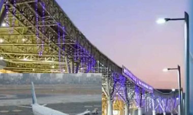 छत्तीसगढ़-रायपुर में नागपुर से कोलकाता जा रही फ्लाइट की इमरजेंसी लैंडिंग, यात्रियों में मचा हड़कंप