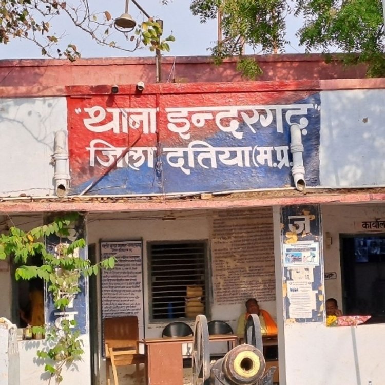 इंदरगढ़ में महिला का रास्ता रोककर की छेड़छाड़:विरोध करने पर डंडों से पीटा, लोगों को देखकर भागा, मामला दर्ज