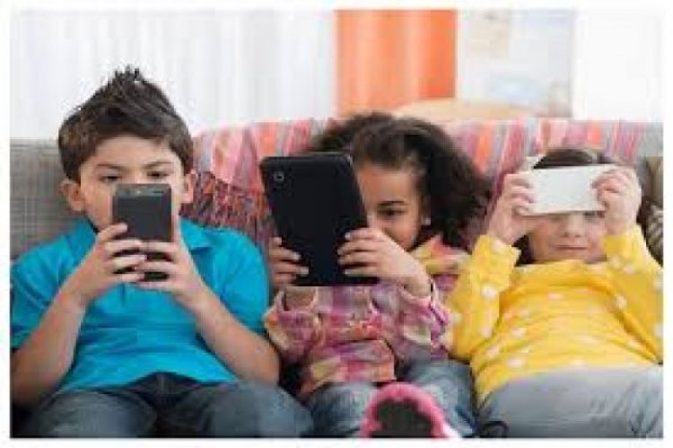 ऑस्ट्रेलिया: प्रतिनिधि सभा में छोटे बच्चों को सोशल मीडिया से दूर रखने के प्रावधान वाला विधेयक पारित