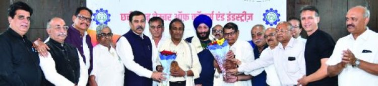 थोक कपड़ा और श्री गुरूनानक चौक व्यापारी संघ  के नए पदाधिकारियों का चेम्बर ने किया सम्मान