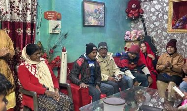 भोपाल में क्रिसमस उत्सव की धूम:धार्मिक गीतों और नृत्य के साथ मसीही समाज ने निकाली यात्रा