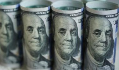 विदेशों में बसे भारतीय देश में जमकर भेज रहे डॉलर, रिकॉर्ड स्तर पर पहुंचा रेमिटेंस