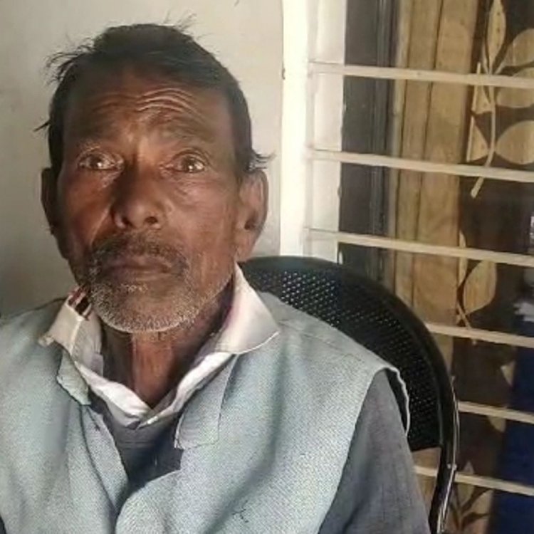 दबंग ने ग्रामीण का हंसिए से कोर्ट का जेब काटा:जबरदस्ती 10 हजार रुपए छीने, पीड़ित ने दर्ज कराई शिकायत