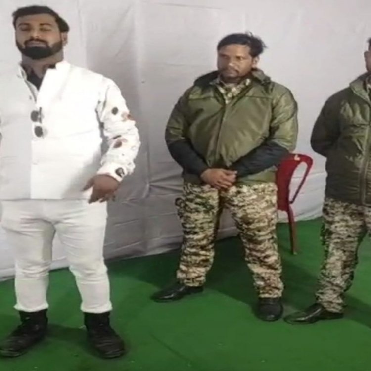 ग्वालियर मेला में नकली STF:झूला सेक्टर में दोस्त के साथ घूमते दो युवक पकड़े गए, पुलिस भी खा गई धोखा