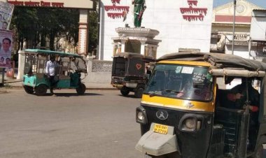 छत्तीसगढ़ महतारी स्थल बना ऑटो स्टैंड