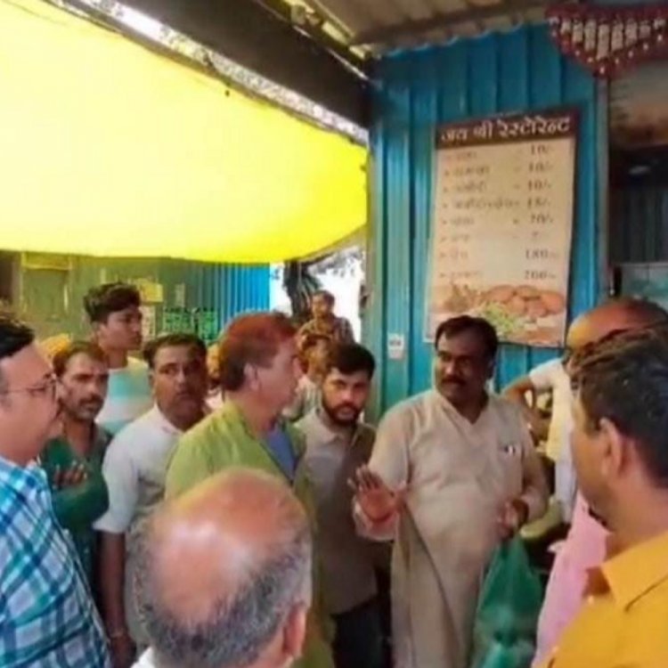 जांच में सही मिली सिरपुर की कचौड़ी:सैंपल लेने पर नाराज हुए थे विधायक पति; प्रशासन ने बनाया बिना लाइसेंस संचालन का केस